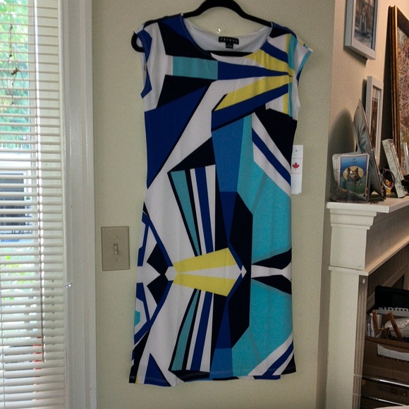 NWT. TRIBAL SHIFT DRESS - Picture 2 of 10
